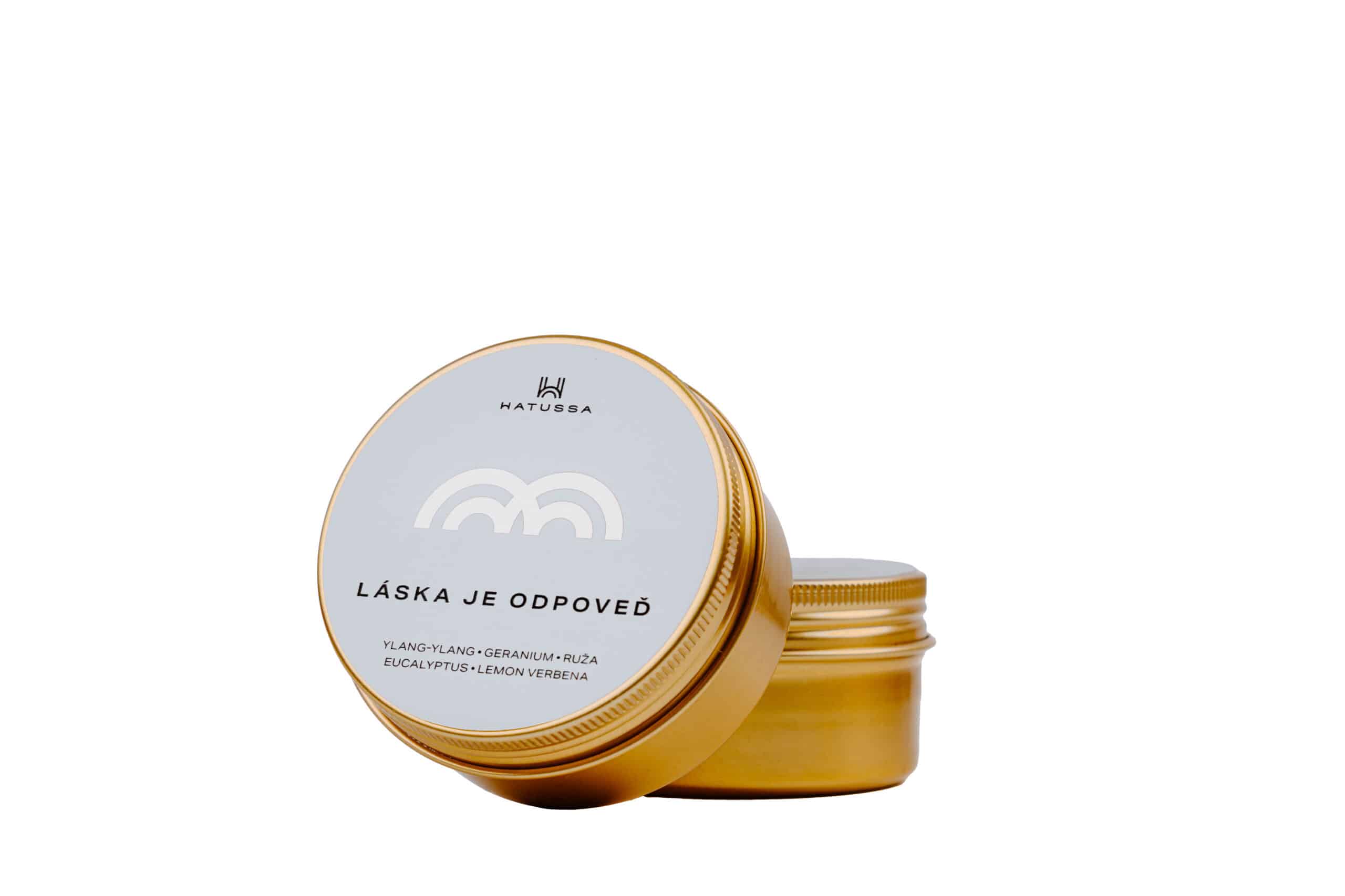 Luxusná aromaterapeutická sviečka v zlatej dóze.